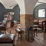 Hotel Tvrz Krassa 4*