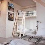 Tvrz Krassa Hotel