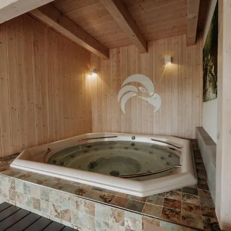 Hotel Tvrz Krassa Osecna