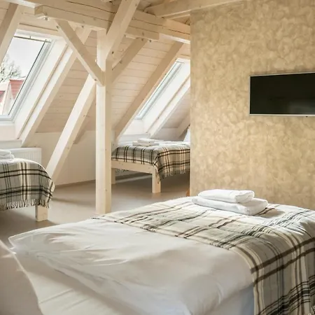 Tvrz Krassa Hotel