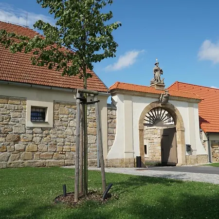 Hotel Tvrz Krassa
