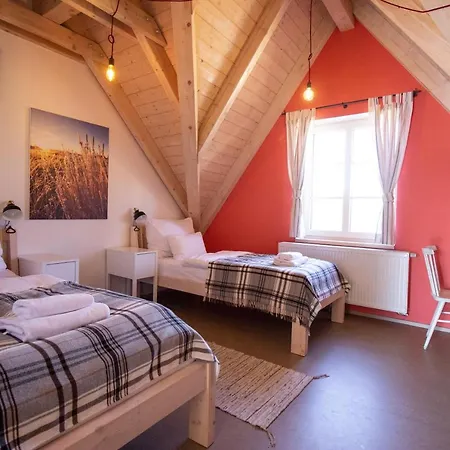 Hotel Tvrz Krassa 4*