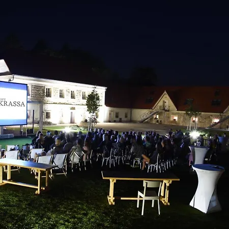 Tvrz Krassa Hotel